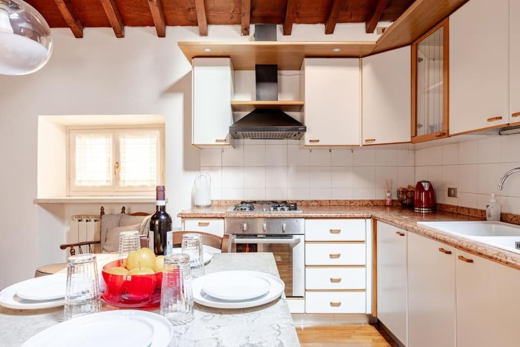 Luxury Attico - 5 Min Piazza Delle Erbe Appartamento