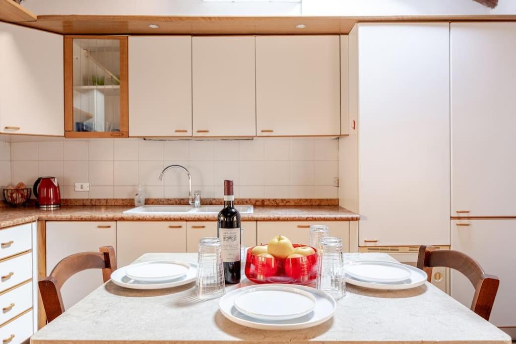 Luxury Attico - 5 Min Piazza Delle Erbe Appartamento *